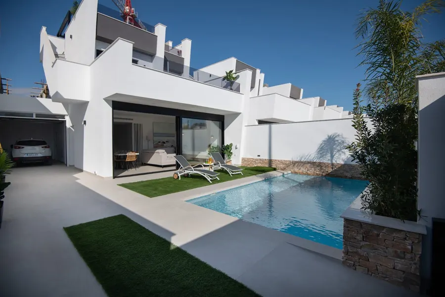Townhouse 3+kk — Santiago De La Ribera