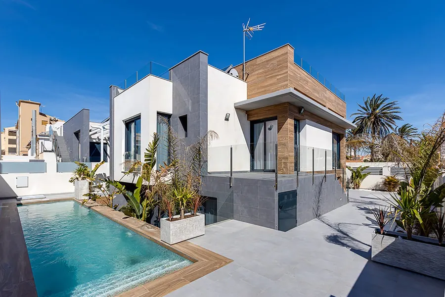 Villa 4+kk — Torrevieja