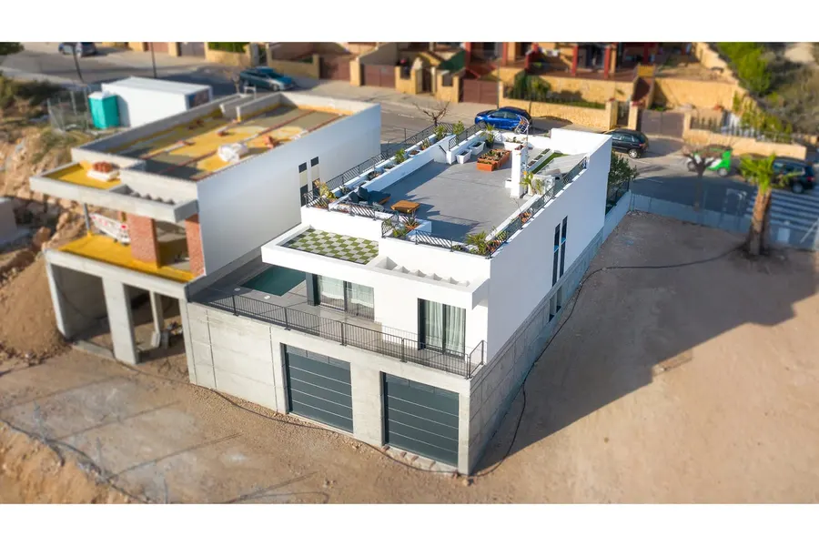 Villa 3+kk — Polop