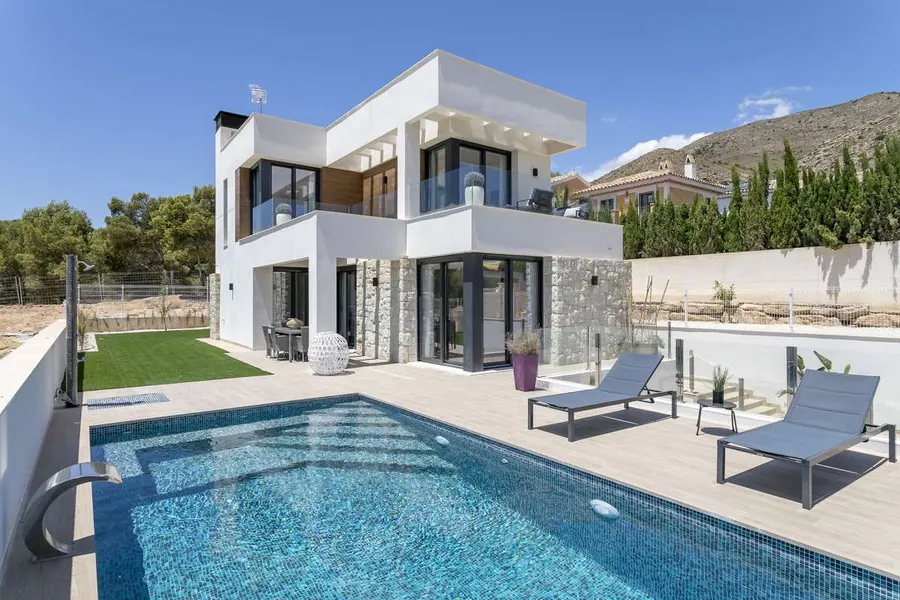 Villa 4+kk — Finestrat