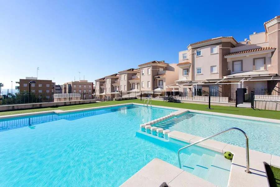Townhouse 3+kk — Santa Pola