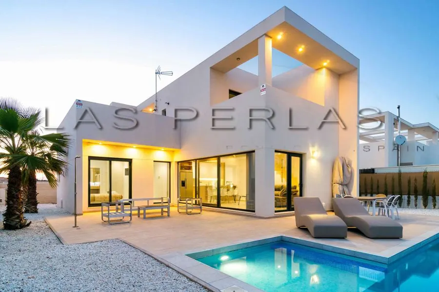 Villa 3+kk — Benijofar