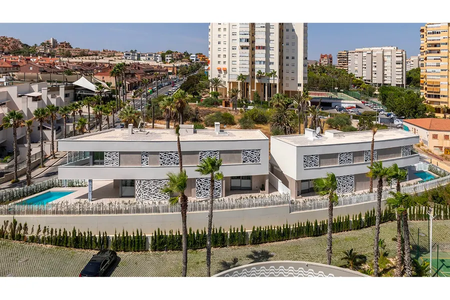 Villa 3+kk — Alicante