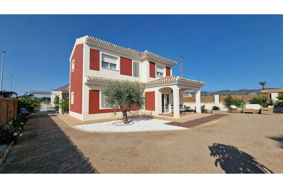 Villa 4+kk — Lorca — Foto 1