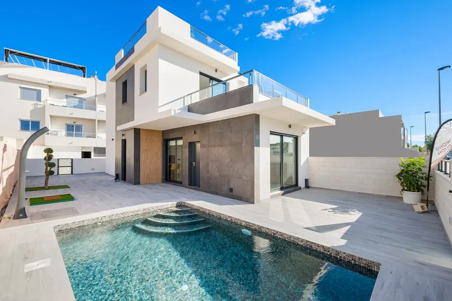 Villa 3+kk — Benijofar — Foto 1
