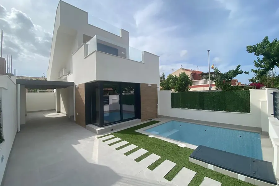 Villa 3+kk — Los Alcazares