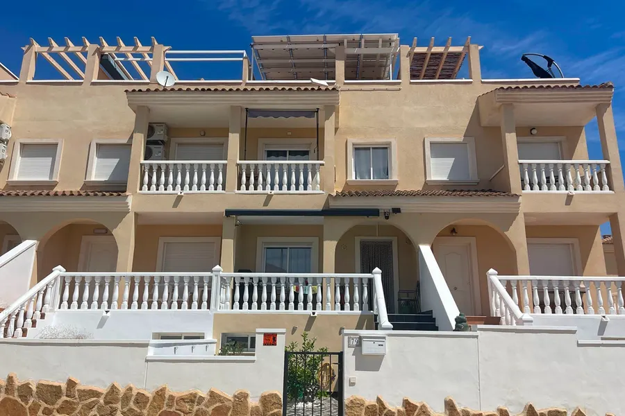 Townhouse 3+kk — San Miguel De Salinas