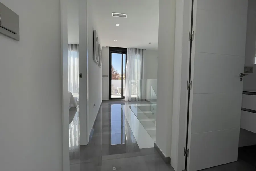 Villa 3+kk — Torrevieja — Foto 15