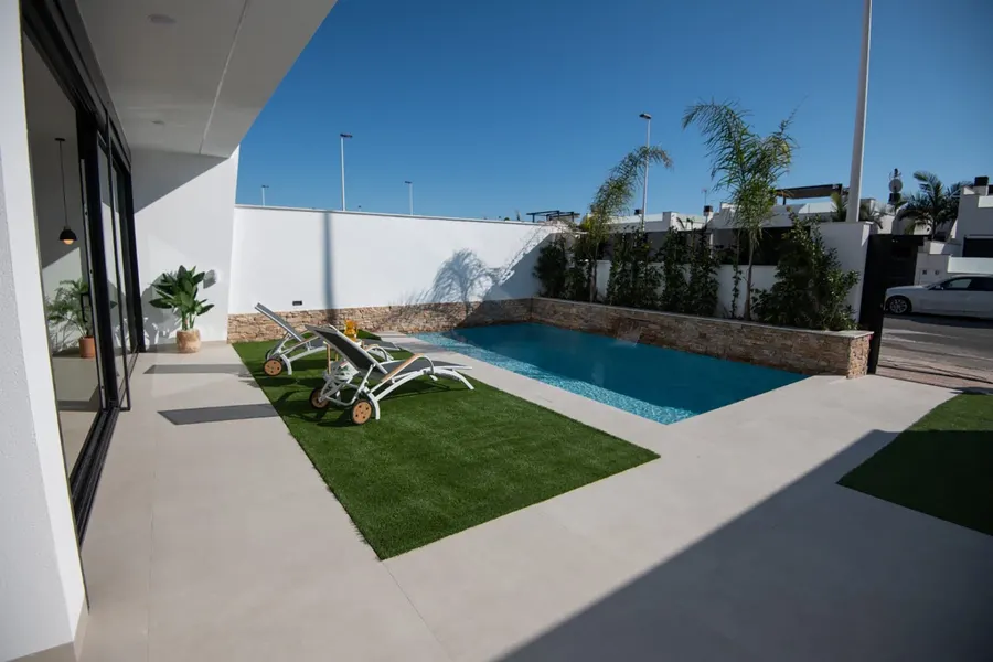 Reihenhaus 3+kk — Santiago De La Ribera — Foto 3