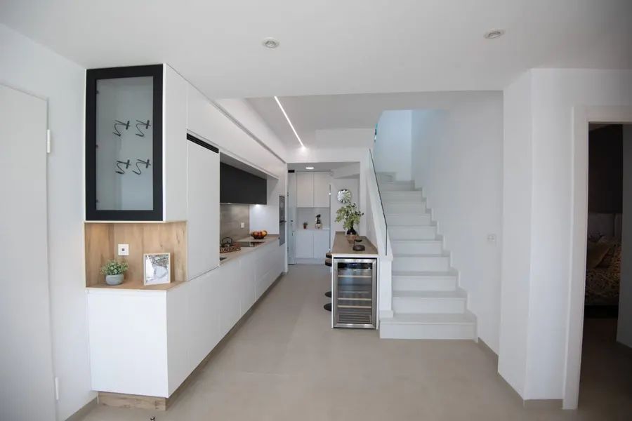 Reihenhaus 3+kk — Santiago De La Ribera — Foto 8