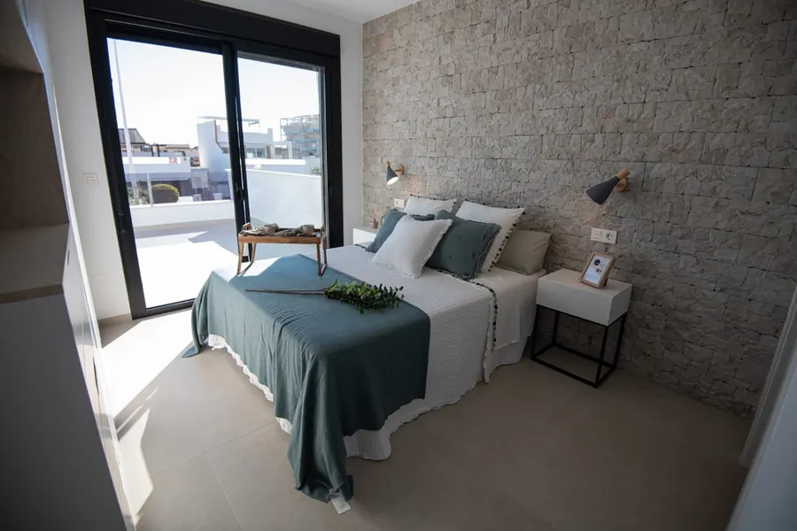 Reihenhaus 3+kk — Santiago De La Ribera — Foto 18