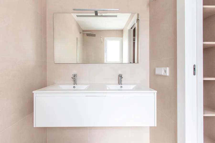 Villa 3+kk — Santiago De La Ribera — Foto 9