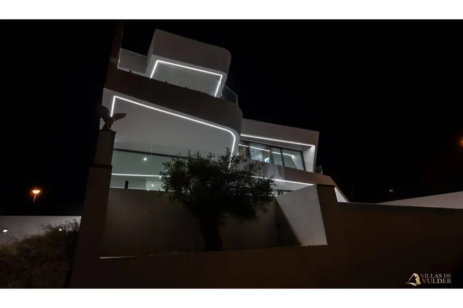 Villa 4+kk — Calpe — Foto 3
