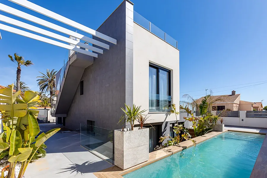 Villa 4+kk — Torrevieja — Foto 3