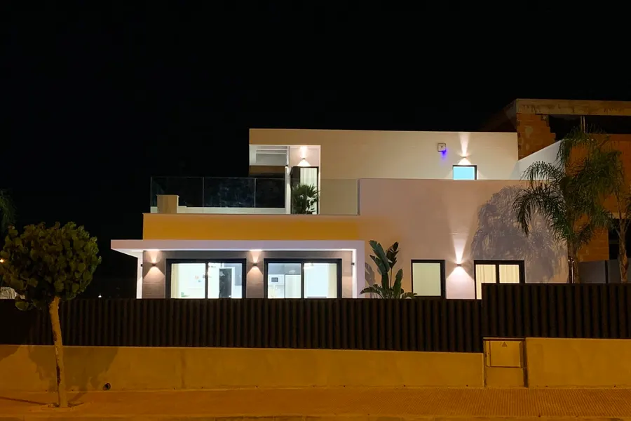 Villa 3+kk — Daya Nueva — Foto 17