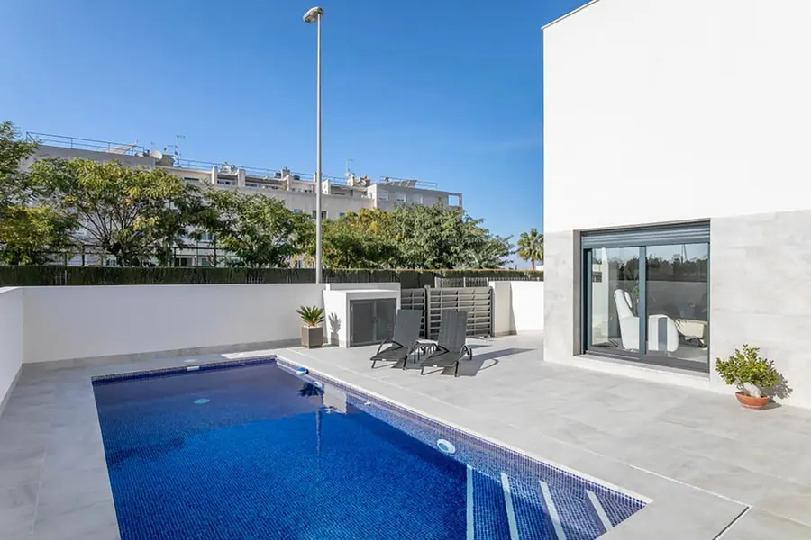 Reihenhaus 2+kk — Daya Nueva — Foto 15