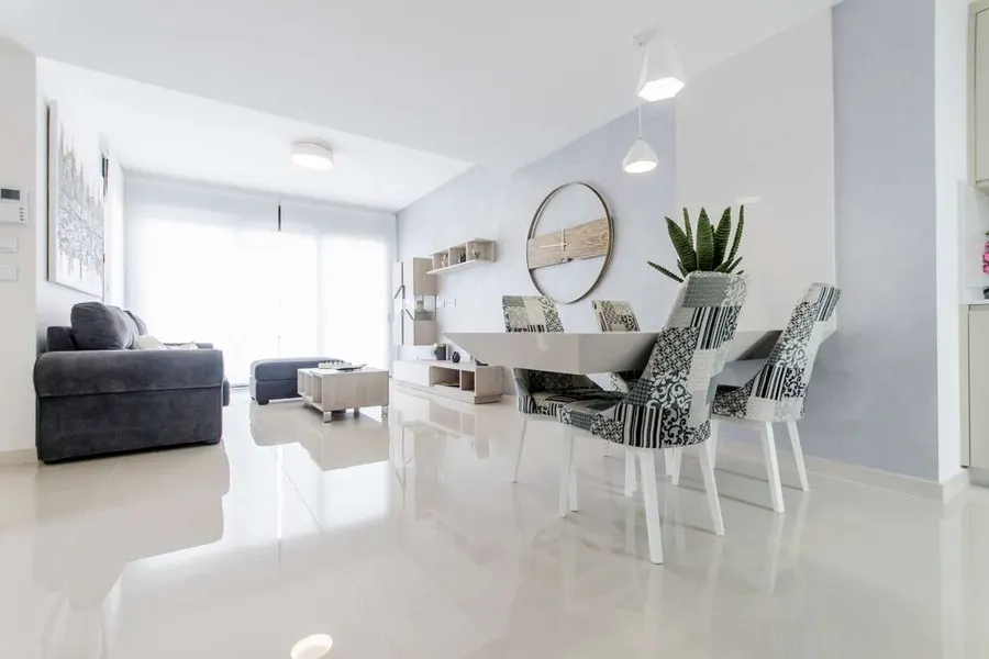Villa 4+kk — San Miguel De Salinas — Foto 6