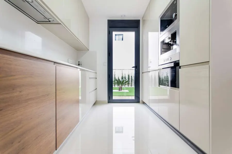 Villa 4+kk — San Miguel De Salinas — Foto 9