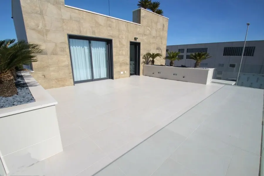 Villa 4+kk — San Miguel De Salinas — Foto 18