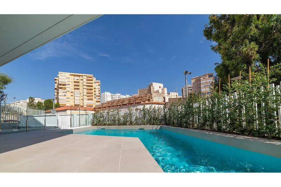 Villa 3+kk — Alicante — Foto 9