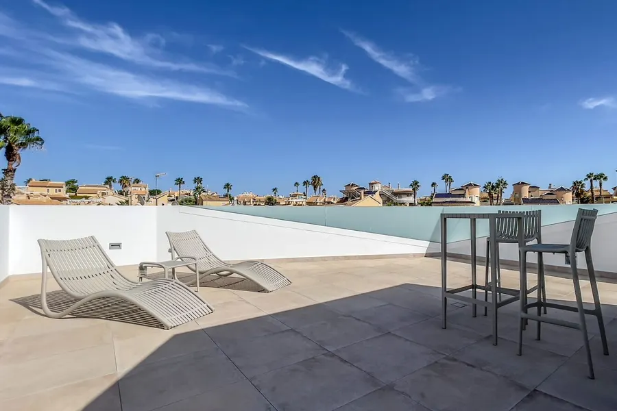 Villa 3+kk — Torrevieja — Foto 16