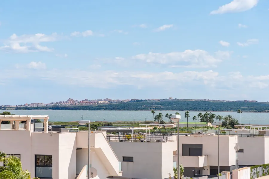 Villa 3+kk — Los Montesinos — Foto 4