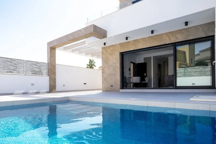 Villa 3+kk — San Miguel De Salinas — Foto 2