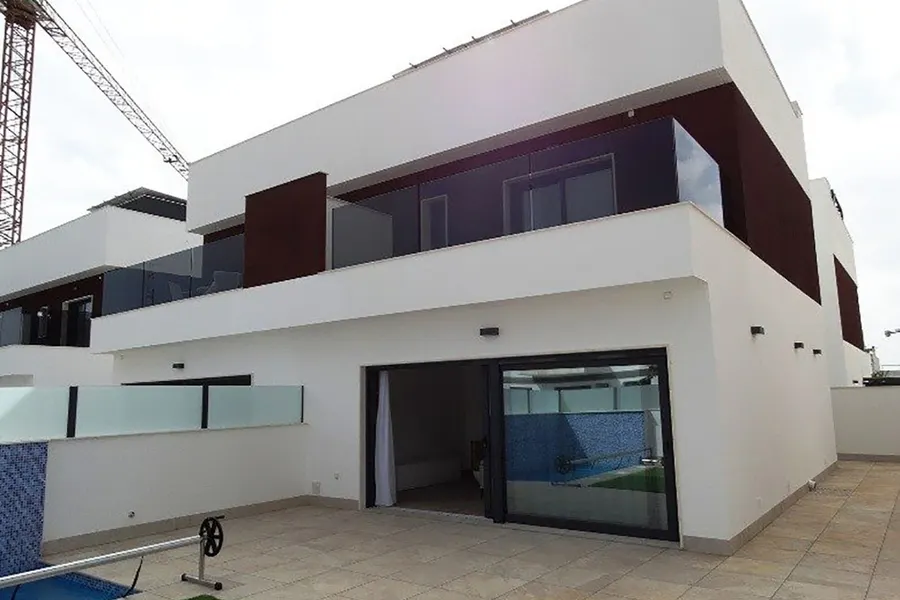 Reihenhaus 3+kk — Santiago De La Ribera — Foto 2