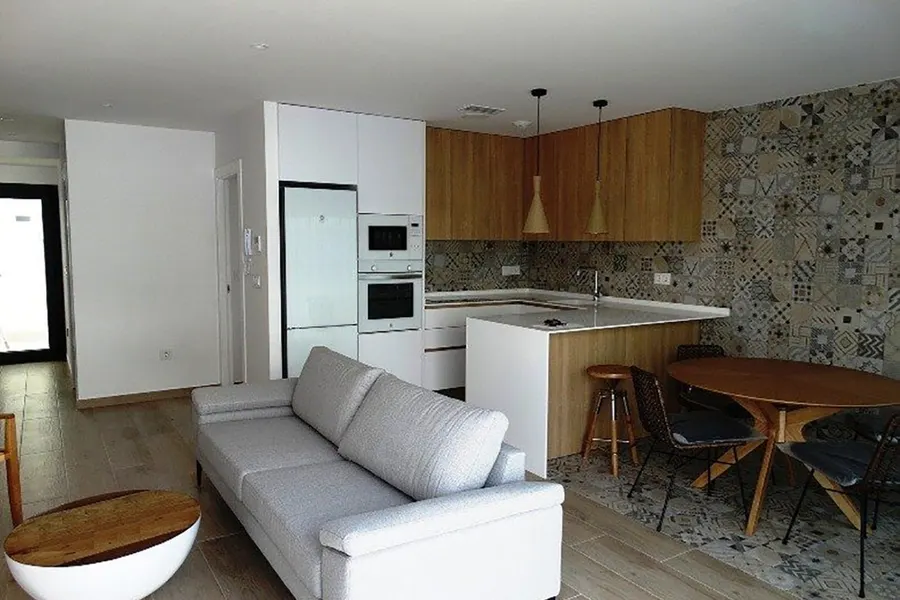 Reihenhaus 3+kk — Santiago De La Ribera — Foto 5