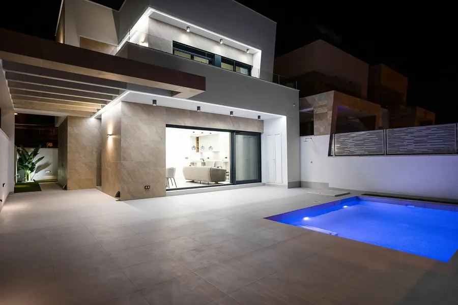 Villa 3+kk — San Miguel De Salinas — Foto 2