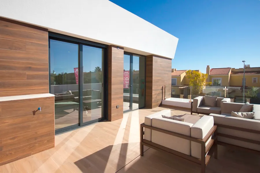 Villa 3+kk — El Campello — Foto 4