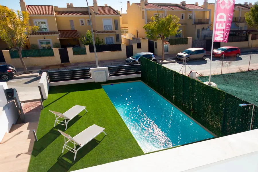 Villa 3+kk — El Campello — Foto 13