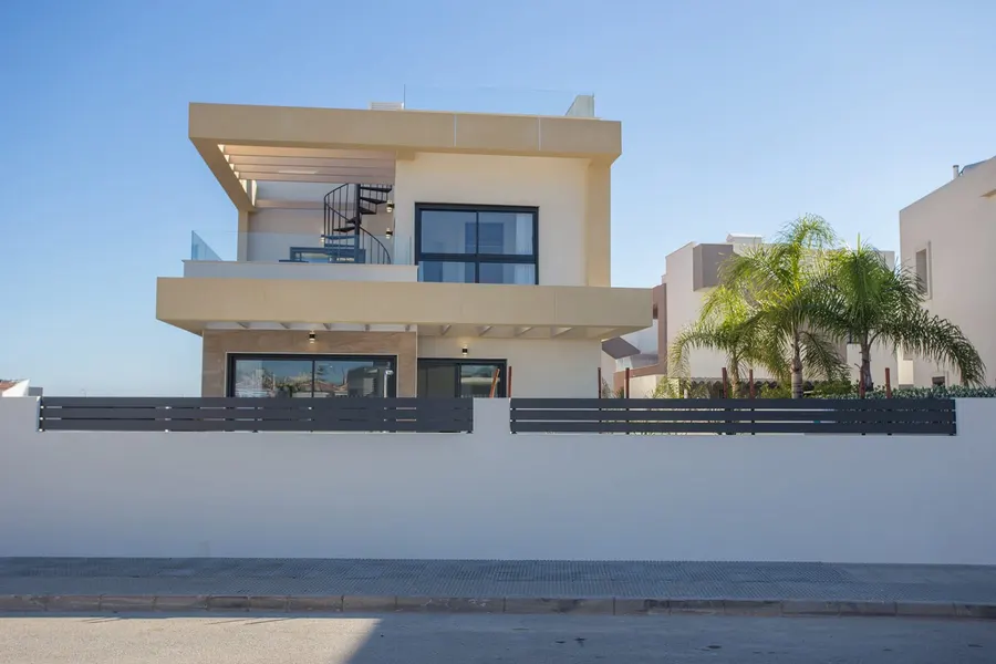 Villa 3+kk — Los Montesinos — Foto 2