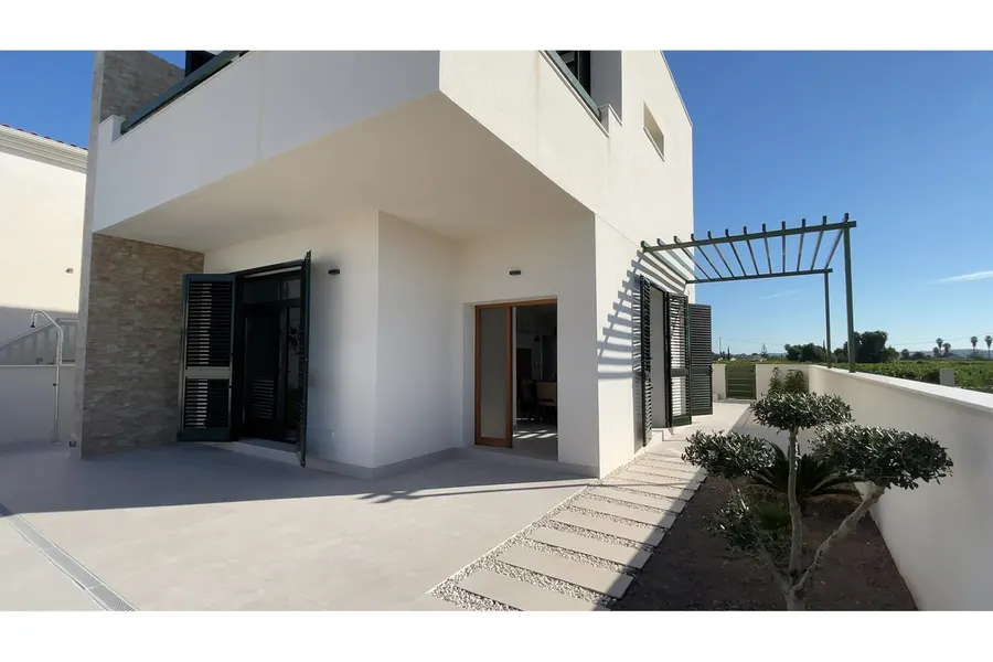 Villa 3+kk — Daya Nueva — Foto 11