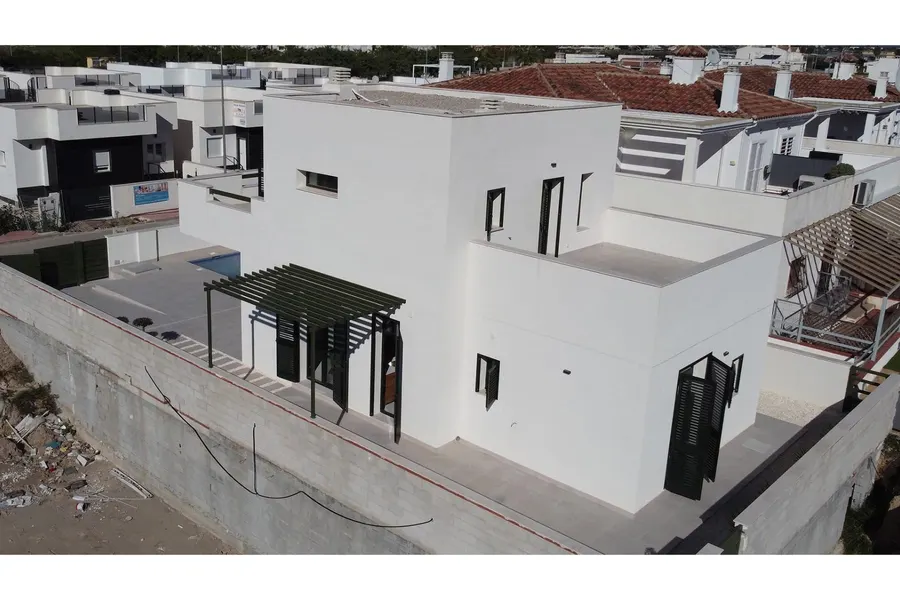 Villa 3+kk — Daya Nueva — Foto 14