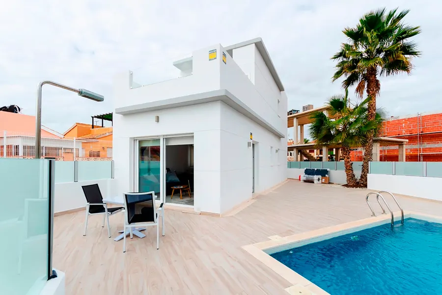 Villa 3+kk — Torrevieja — Foto 2