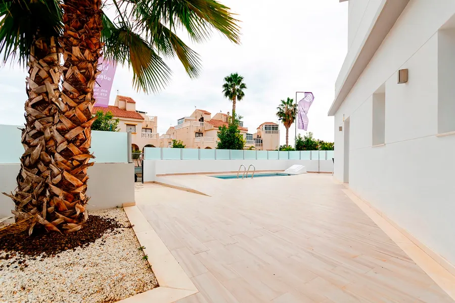 Villa 3+kk — Torrevieja — Foto 4