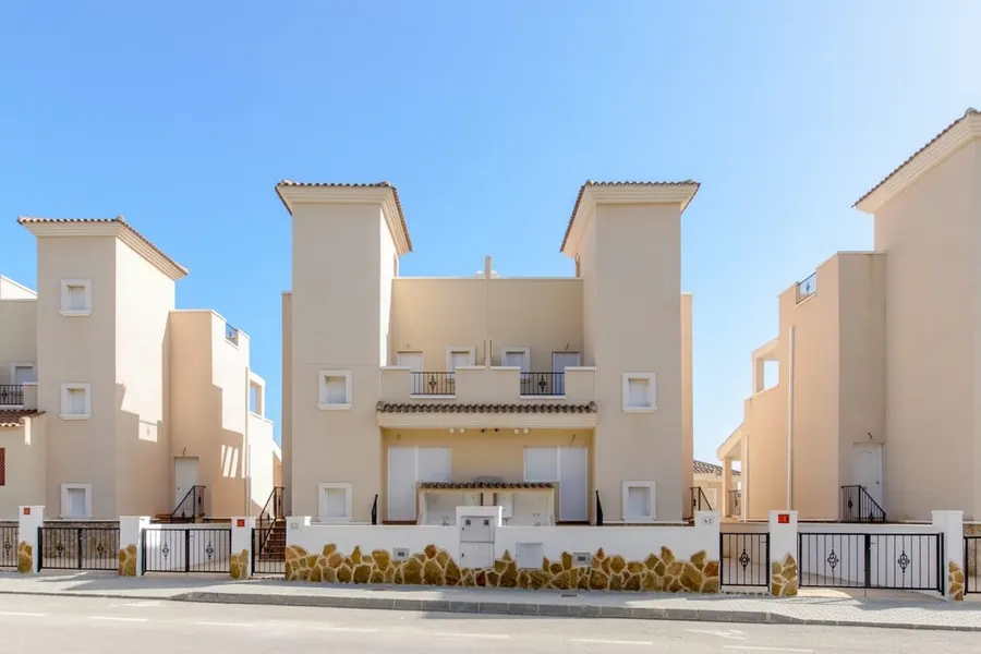 Reihenhaus 3+kk — San Miguel De Salinas — Foto 2