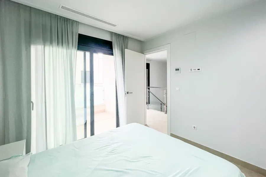 Villa 3+kk — Benijofar — Foto 8
