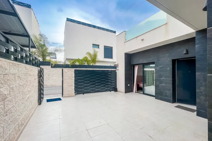 Villa 3+kk — Benijofar — Foto 10