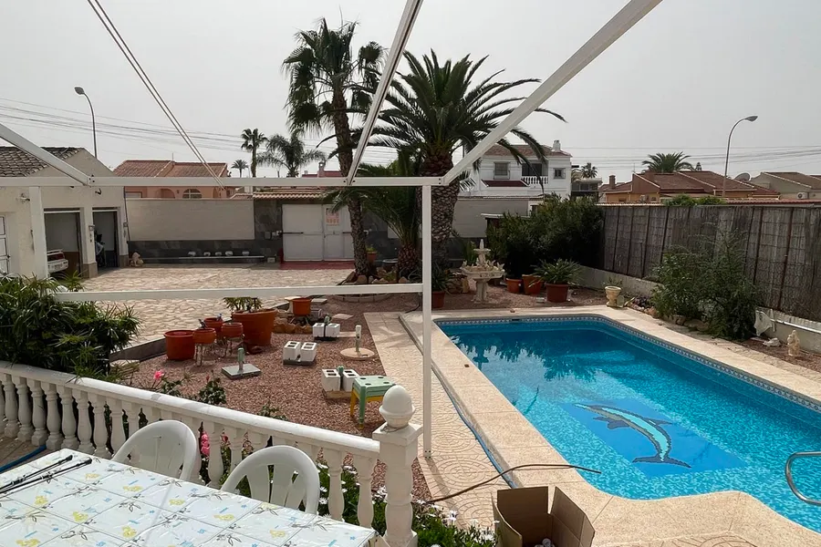 Villa 4+kk — Torrevieja — Foto 2