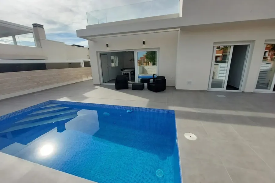 Reihenhaus 3+kk — Los Montesinos — Foto 3