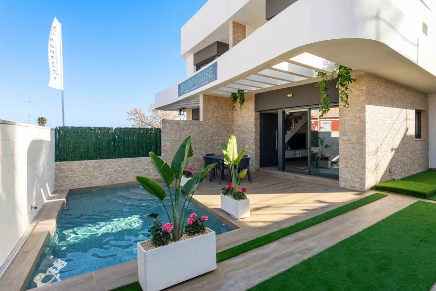 Reihenhaus 3+kk — Los Montesinos