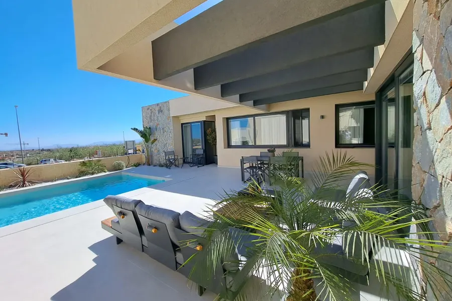 Villa 4+kk — Banos Y Mendigo — Foto 3