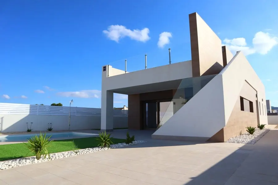 Villa 3+kk — Aspe